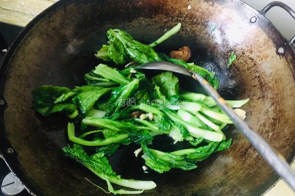 香菇炒小白菜的做法图解5