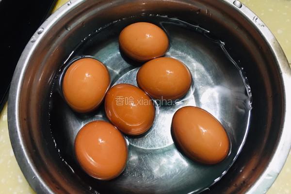 核桃壳煮鸡蛋的做法图解4