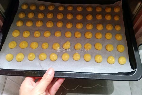 蛋黄小圆饼干的做法图解12