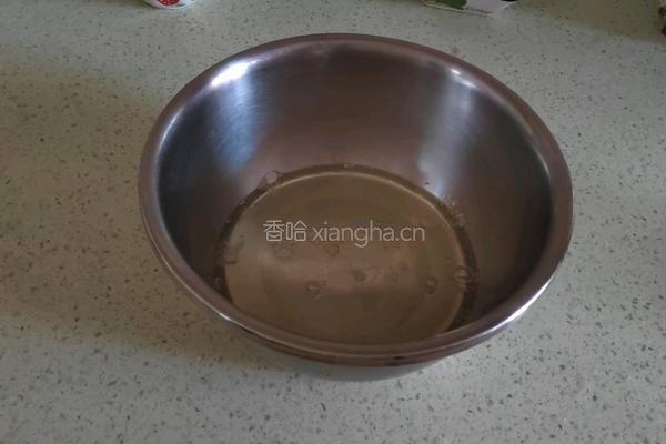 蛋糕肉松卷的做法图解2