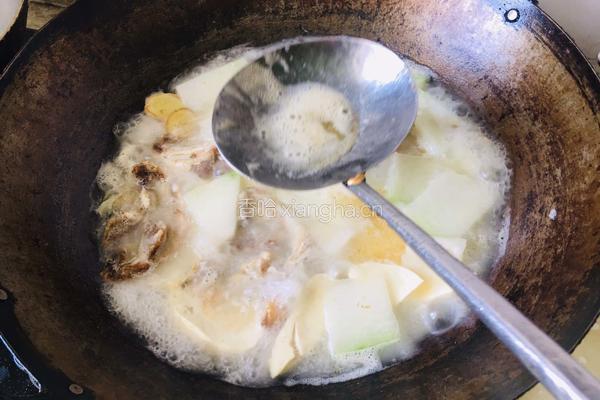 冬瓜鱼头炖豆腐的做法图解4