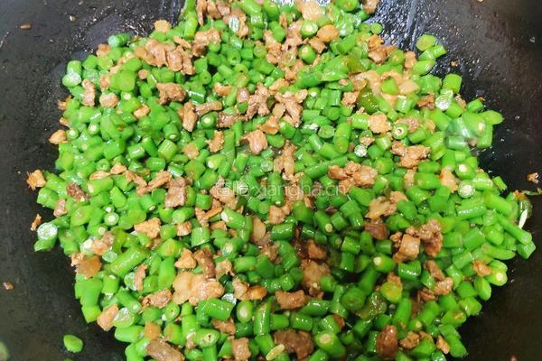 豆角肉末馅包子的做法图解6