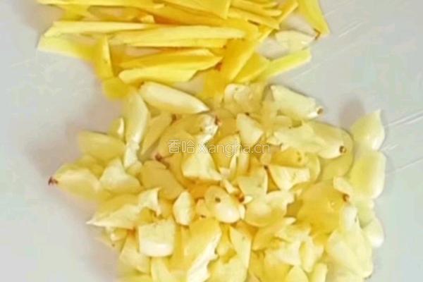 豆瓣酱炒花甲的做法图解7