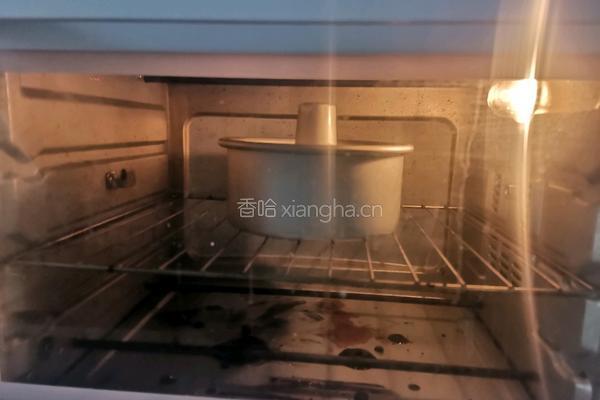 蔓越莓中空戚风蛋糕的做法图解11