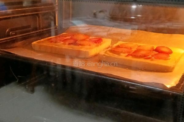 草莓酸奶吐司的做法图解11