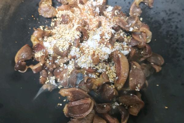 烧烤味炸鸡胗的做法图解6