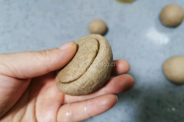 黑全麦窝窝头的做法图解11