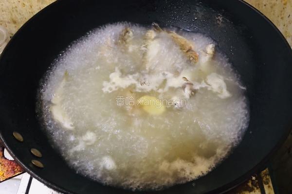 香葱鲫鱼汤的做法图解5