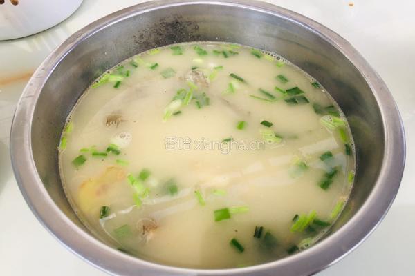 香葱鲫鱼汤的做法图解10
