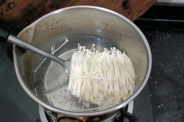 酸汤肥牛的做法图解5