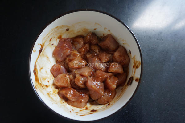 迷你大米酱肉粽的做法图解4