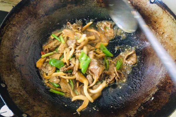 平菇炒肉片的做法图解11