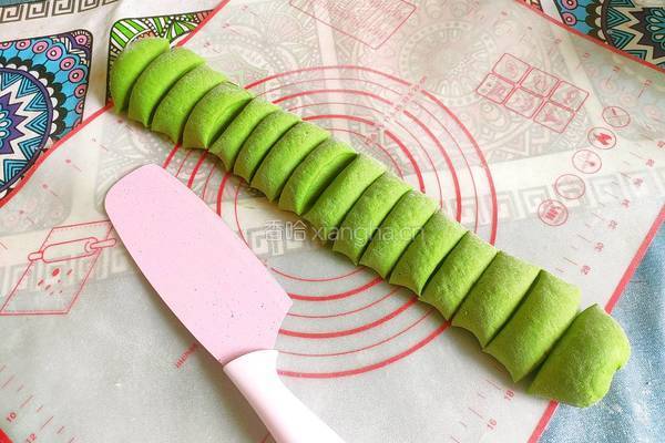 菠菜馒头的做法图解18