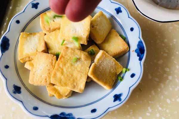 盐煎豆腐的做法图解7