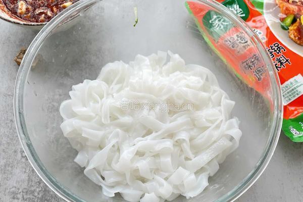 麻辣凉皮的做法图解2