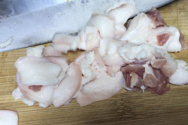 肥肉炒马齿苋的做法图解2