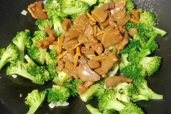 猪舌炒西兰花的做法图解15