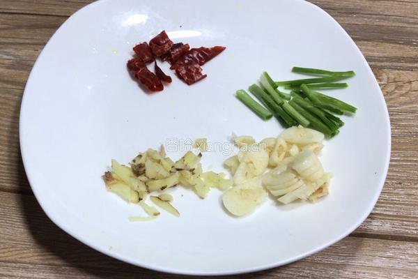 黄瓜炒猪头肉的做法图解4