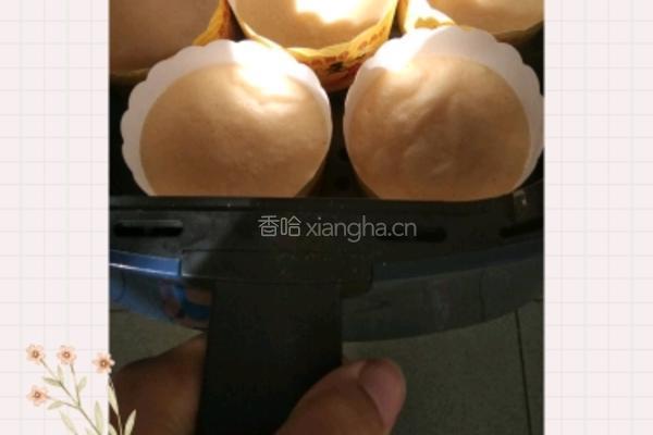 纸杯蛋糕的做法图解9