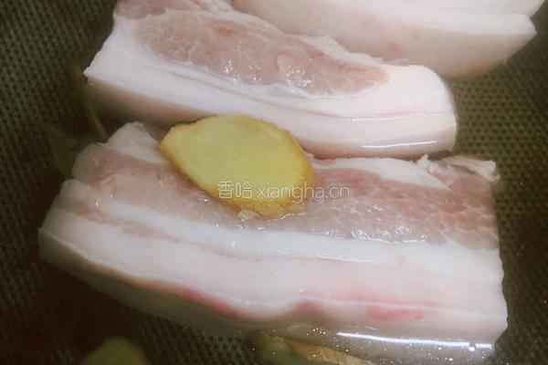 空气炸锅版（脆皮五花肉）的做法图解1