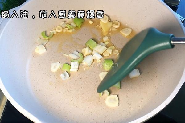香菇肉酱面的做法图解1