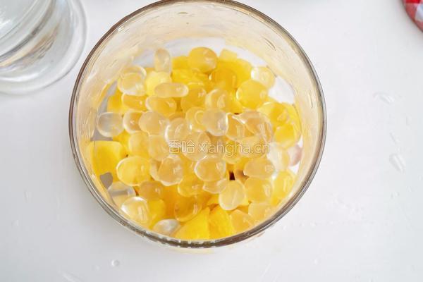 菠萝树莓苏打冰饮的做法图解5