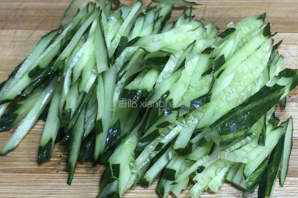 酱肉丝拌面的做法图解3