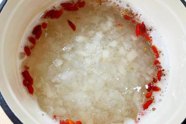 银耳雪梨桂花冻撞奶的做法图解6