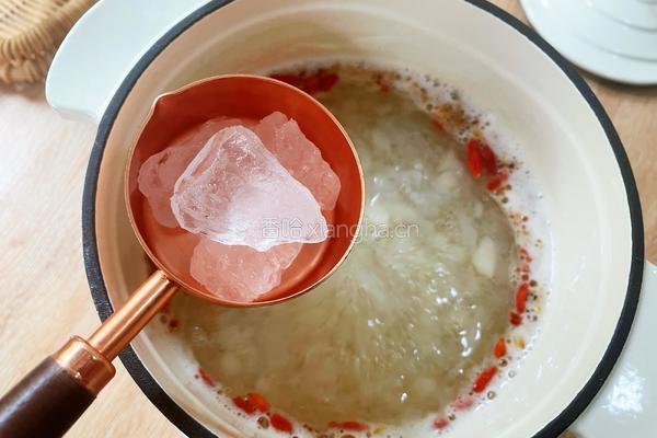 银耳雪梨桂花冻撞奶的做法图解7