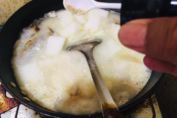 野生鲫鱼冬瓜汤的做法图解7