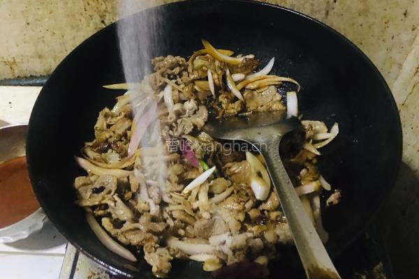 羊肉炒圆葱的做法图解5