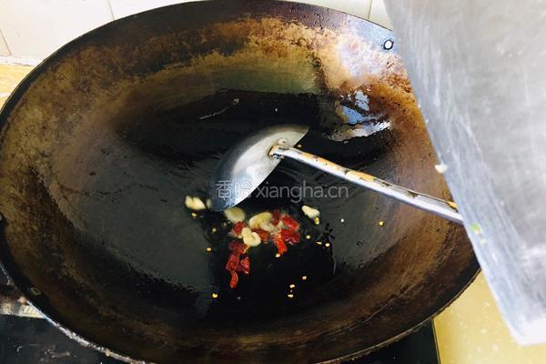黄豆芽炒过油牛肉丝的做法图解3