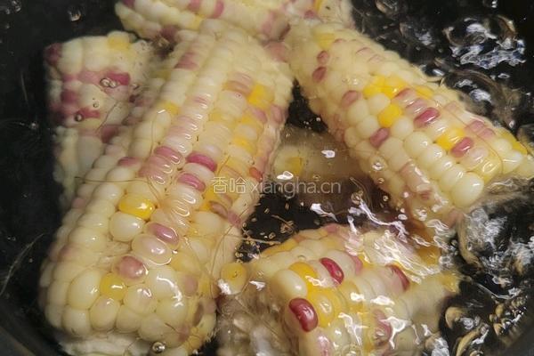 水煮糯玉米的做法图解3