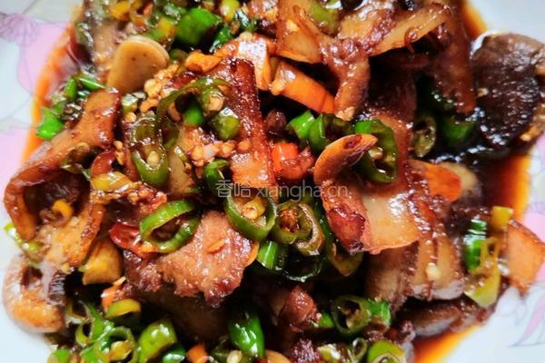 辣椒炒卤猪头肉的做法图解5