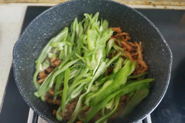 青椒肉丝凉拌面的做法图解8