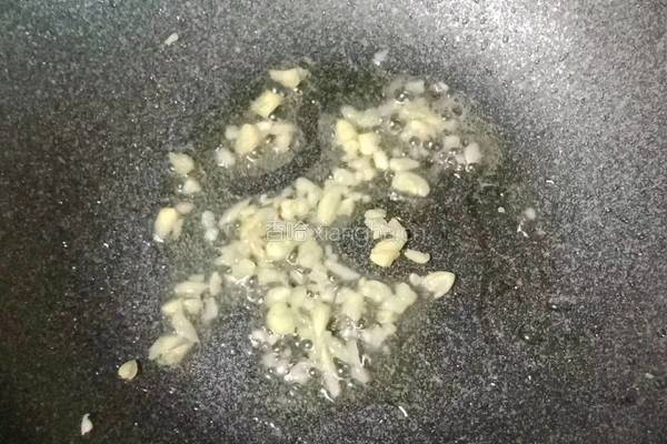 藕丁炒火腿的做法图解8