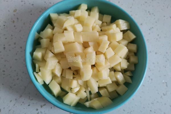 肉末土豆丁的做法图解3