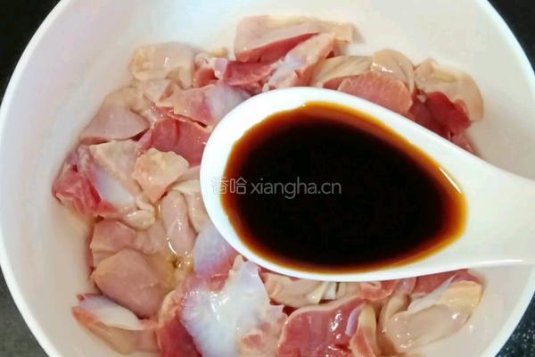 藕带炒鸡胗的做法图解3