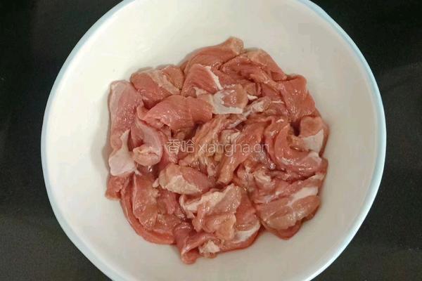 西芹炒肉丝的做法图解1