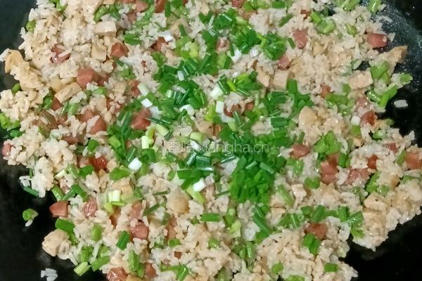肉丸豆角炒饭的做法图解15