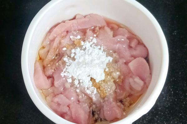肉丝豆角炒米粉的做法图解3