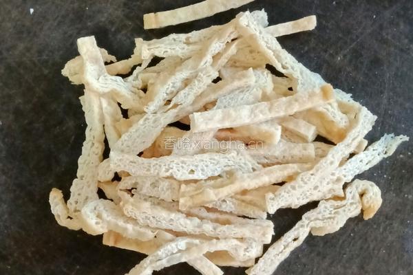 胡萝卜肉丝拌面的做法图解5
