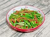 芦笋炒牛肉的做法[图]