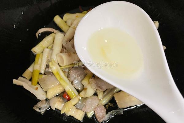 嫩笋炒五花肉的做法图解8