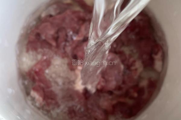 瘦肉鲍鱼汤的做法图解2