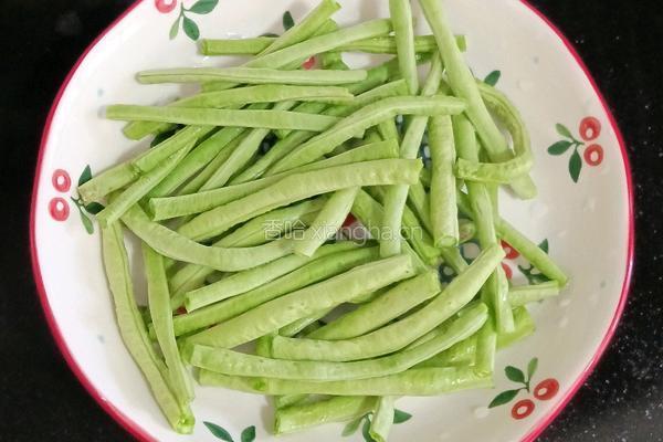肉丝豆角炒米粉的做法图解5