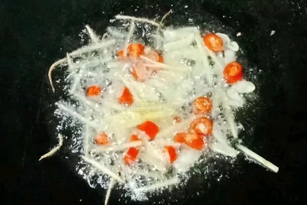 芹菜炒鸡胗的做法图解8