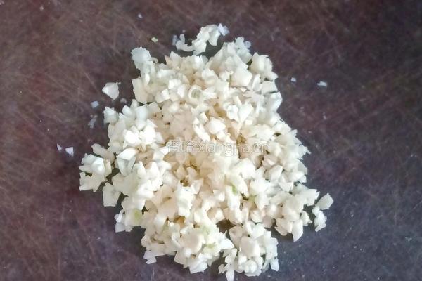 培根炒荷兰豆的做法图解3