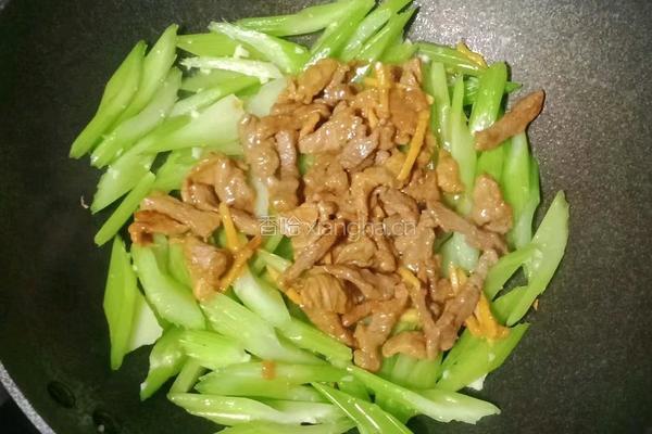 西芹炒牛肉的做法图解13