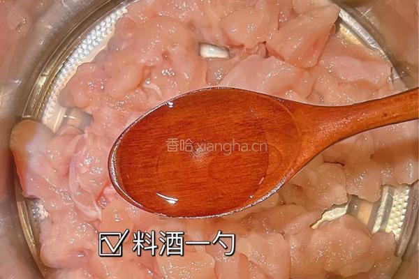 低脂低卡还好吃的洋葱炒鸡胸肉的做法图解3